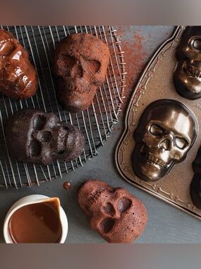 Nordic Ware Skull Biteletes Cake Pan